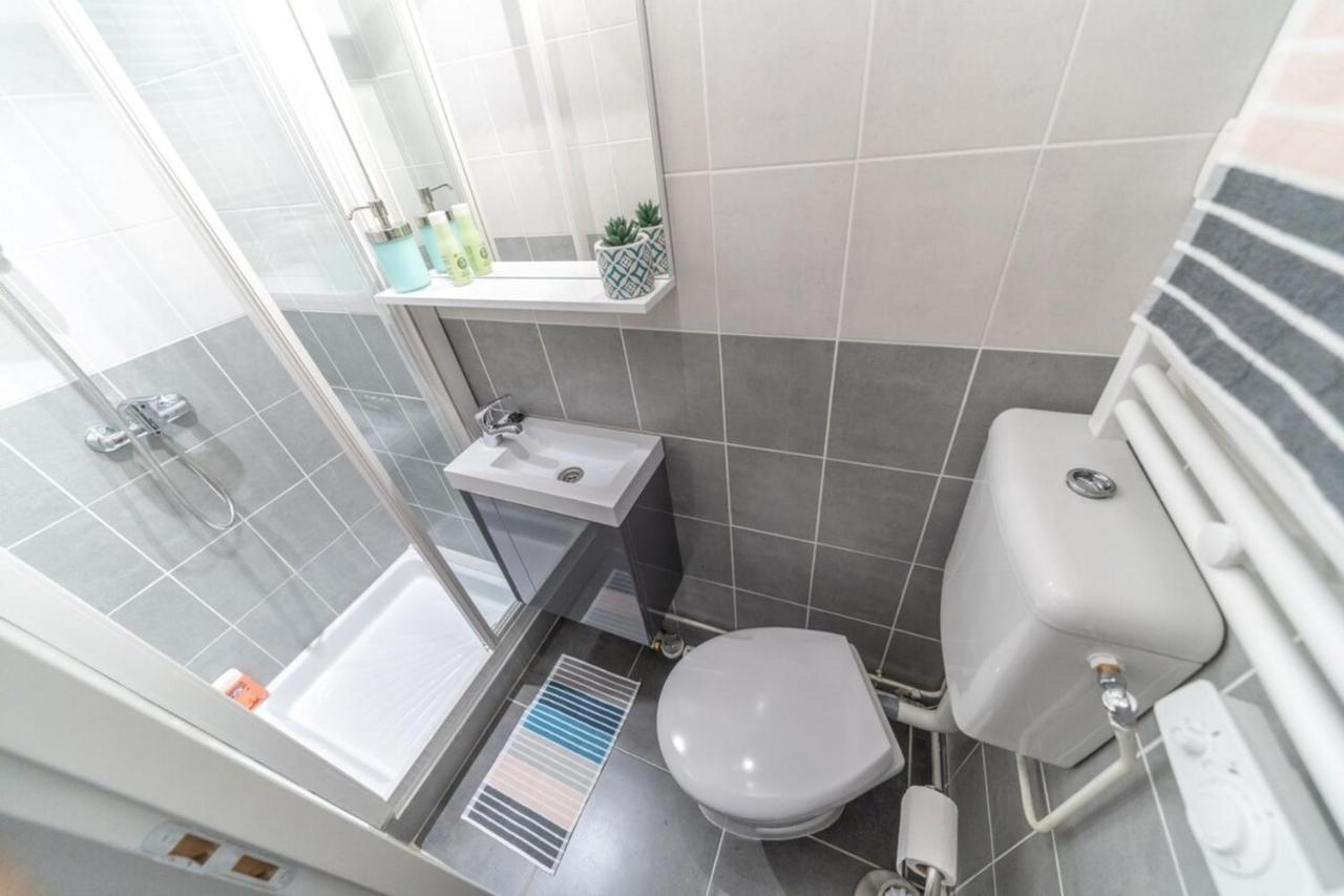 Charming Renovated Studio - Villeurbanne Exterior foto